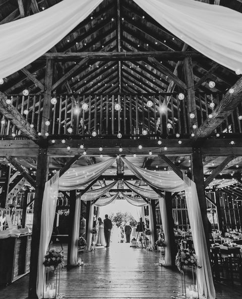 wedding-barn